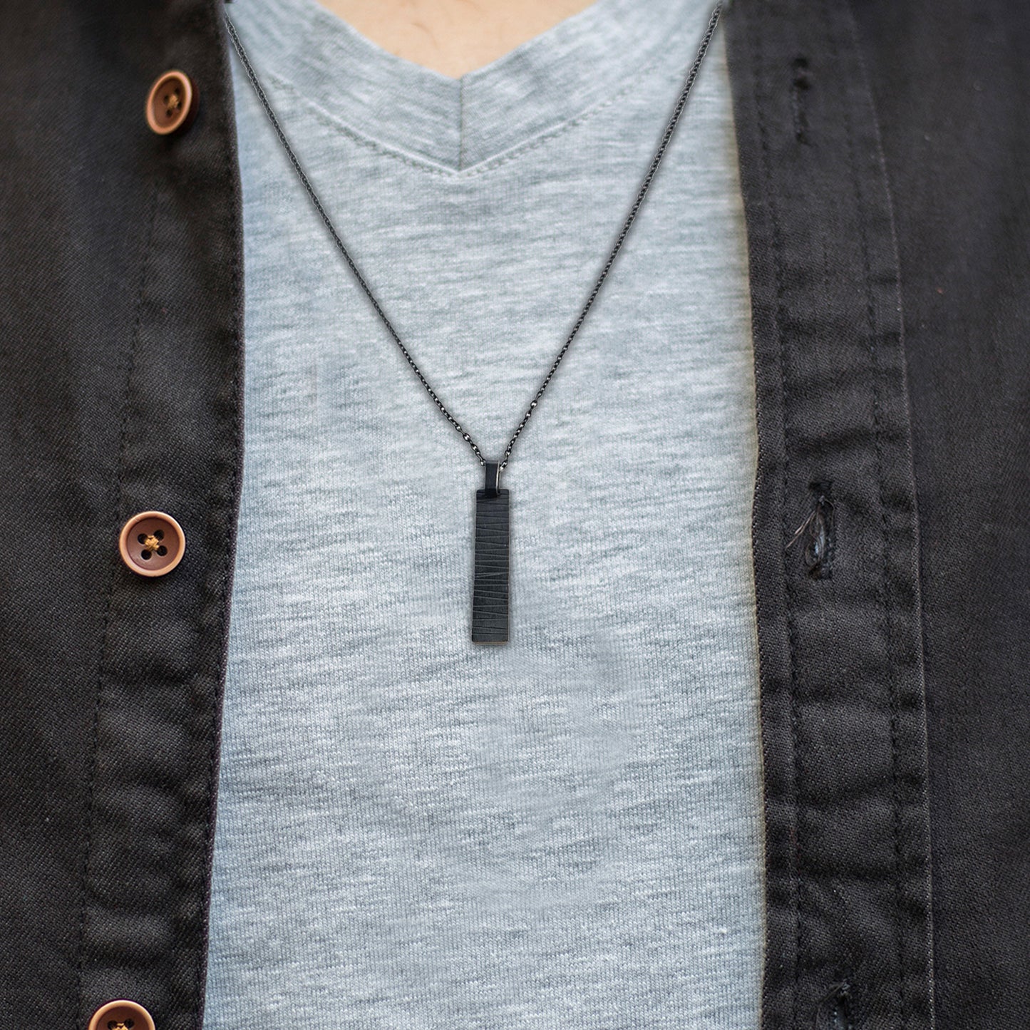 Collier homme pendentif noir acier inoxydable Simon Jovelio 2